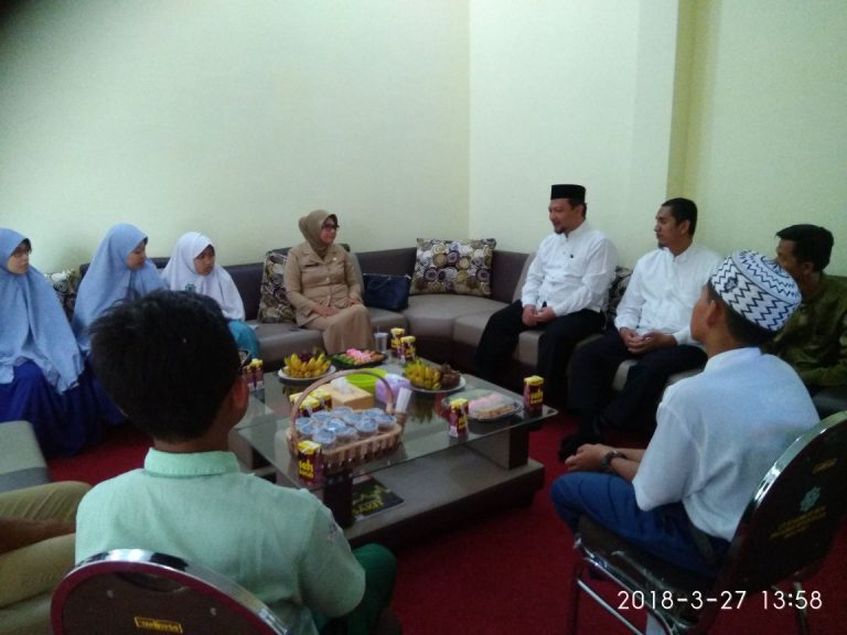 Apresiasi Prestasi OSN Siswa, Kabid Sekmen Dinas Pendidikan Kunjungi LPI Ar Rohmah