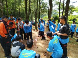 OUTBOND, PUNCAK KEGIATAN MPLS SMP AR-ROHMAH 1 1 1