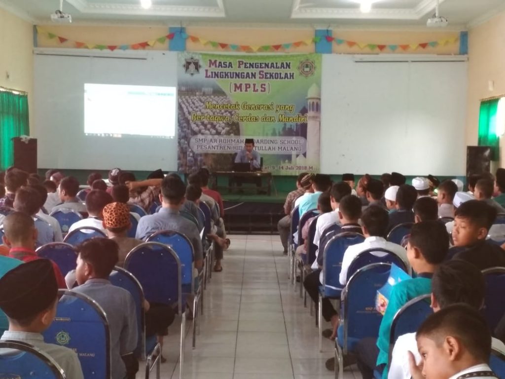 MPLS SMP Ar Rohmah 2018, "Mencetak Generasi Taqwa, Cerdas, Dan Mandiri" 1 11