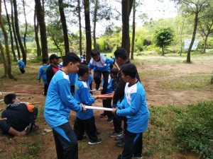 OUTBOND, PUNCAK KEGIATAN MPLS SMP AR-ROHMAH 2 2 1