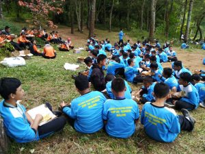 OUTBOND, PUNCAK KEGIATAN MPLS SMP AR-ROHMAH 4 4 1
