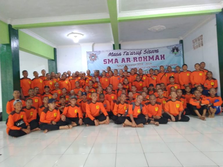 Penutupan MPLS Siswa Baru SMA Ar Rohmah 2018/2019