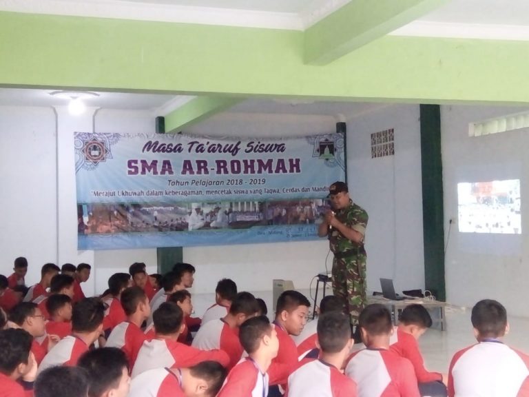 Panitia MPLS SMA Ar Rohmah Bersinergi Dengan TNI AD