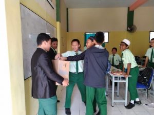 Semangat #Aksi Peduli Lombok# SMP Ar-Rohmah 7 Aksi Peduli Lombok 7