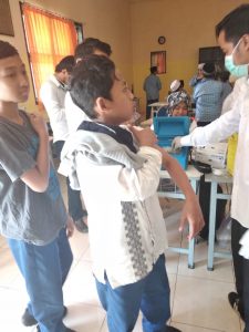 Imunisasi Difteri Di SMP & SMA Ar-Rohmah 10 Imunisasi Difteri Di SMP SMA Ar Rohmah 10