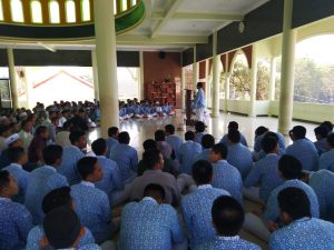 Launching Program Bahasa SMA Ar Rohmah 3 Launching Program Bahasa SMA Ar Rohmah 3