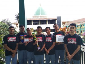 Siswa SMA Ar Rohmah Juara 2 Lomba Poster Pajak 5 Siswa SMA Ar Rohmah Juara 2 Lomba Poster Pajak