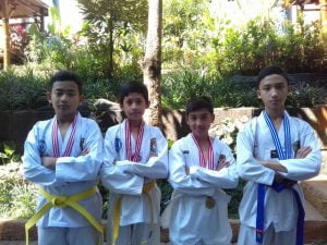 Tim Taekwondo SMP Ar Rohmah Unjuk Gigi Di Surabaya 1
