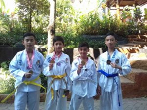 Tim Taekwondo SMP Ar Rohmah Unjuk Gigi Di Surabaya 3