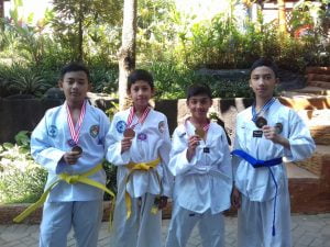 Tim Taekwondo SMP Ar Rohmah Unjuk Gigi Di Surabaya 4