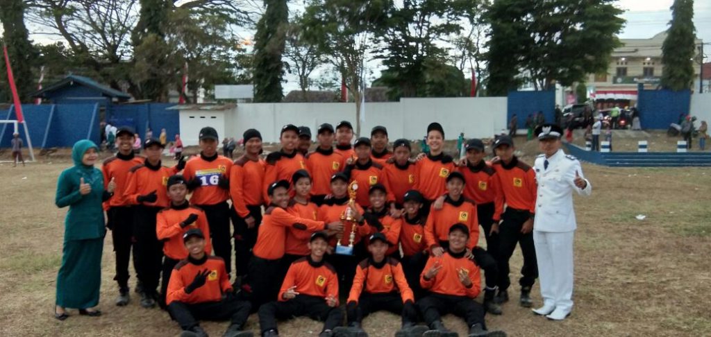 Semarak Agustusan Siswa SMA Ar Rohmah 5 acara 17 agustus sma