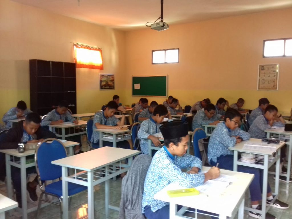 Uji Kompetensi Soal UNBK Kelas IX SMP Ar Rohmah 1