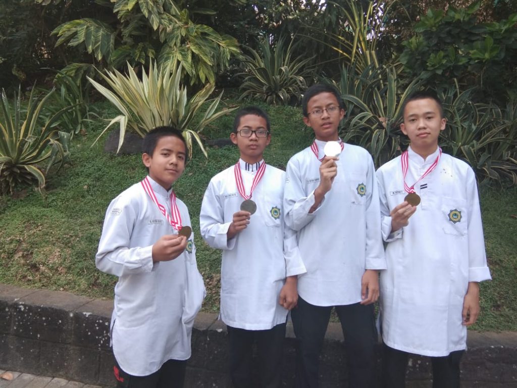 5 Siswa SMP Ar Rohmah Lolos Final SEAMO Di Singapura 1 5 Siswa SMP Ar Rohmah Lolos Final SEAMO Di Singapura