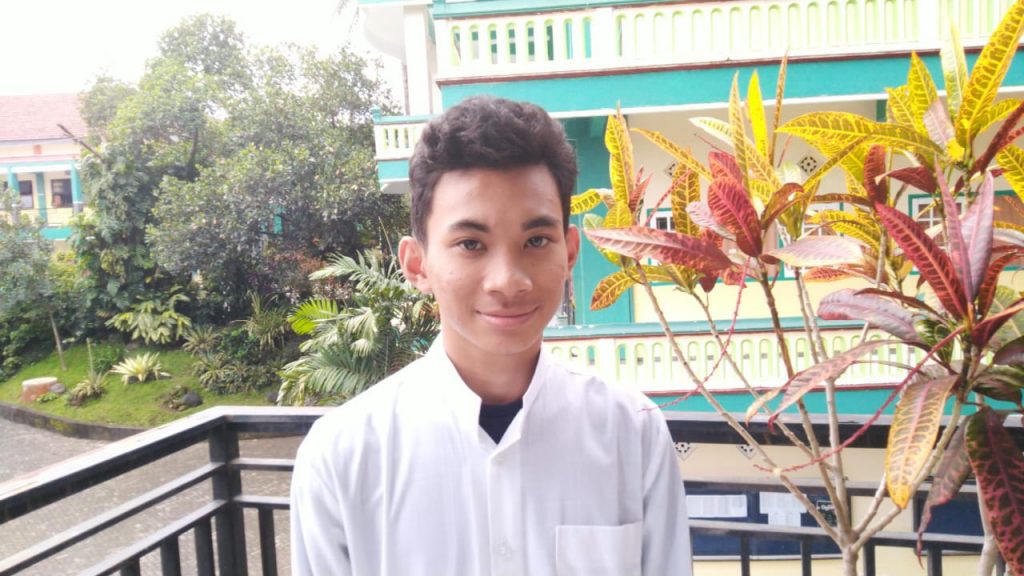 Hafidz 30 Juz Alumni SMA Ar Rohmah Tampil Di Acara Damai Indonesiaku 10 murottal