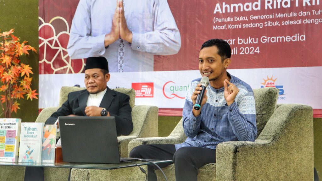 Tingkatkan Literasi Santri, SMP Ar-Rohmah Putra Undang Penulis Nasional.