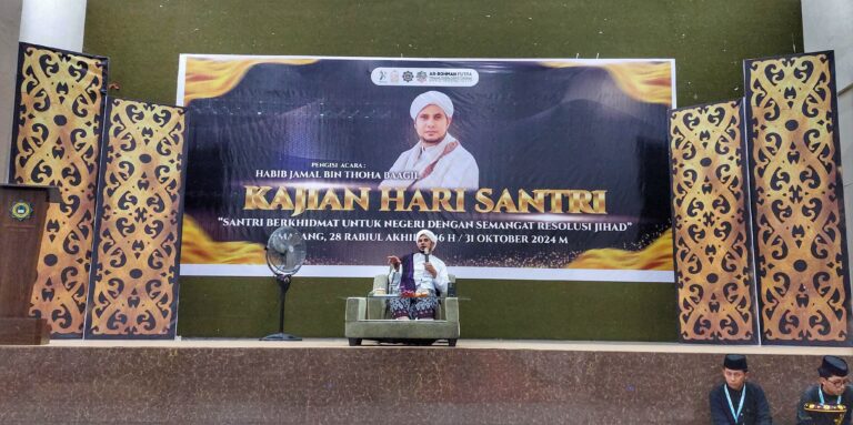 Habib Jamal Baagil : Inilah 4 Syarat Menjadi Santri Sejati