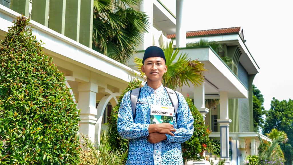 Mengenal Danish Adabi Muhammad, Potret Santri SMA Ar-Rohmah Putra Sarat Prestasi