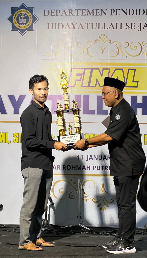 Boyong 37 Medali, SMP Ar-Rohmah Putra Juara Umum Hidayatullah Festival (Hi-Fest) 2025 8 Boyong 37 Medali, SMP Ar-Rohmah Putra Juara Umum Hidayatullah Festival (Hi-Fest) 2025