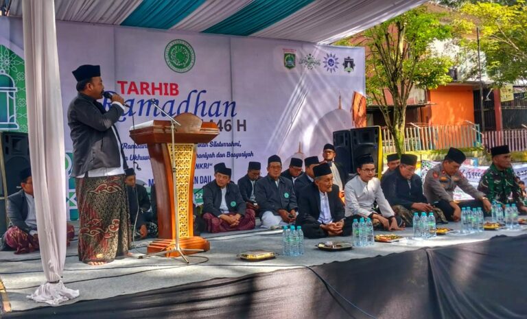 Ribuan Santri Ar-Rohmah Putra Ikuti Tarhib Ramadhan 1446 H