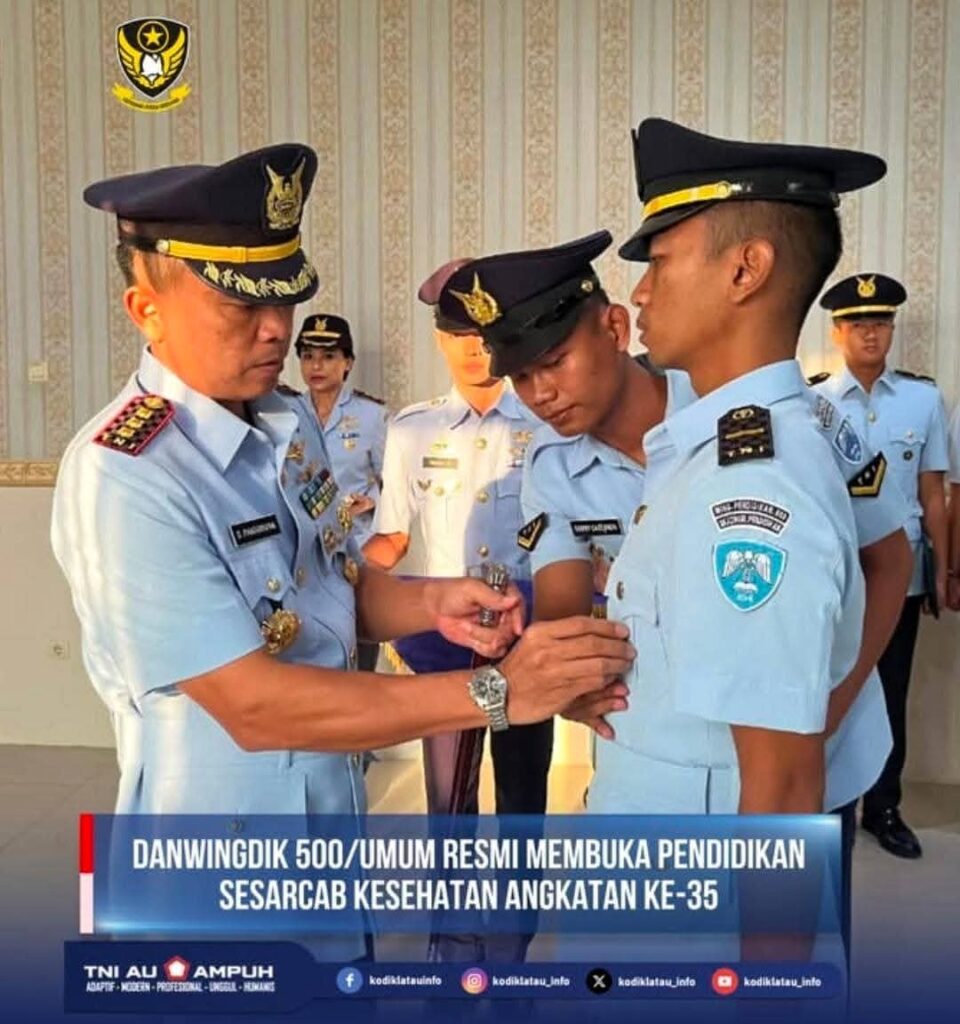 Membanggakan! Alumni SMP-SMA Ar-Rohmah Putra Dilantik Jadi Perwira TNI