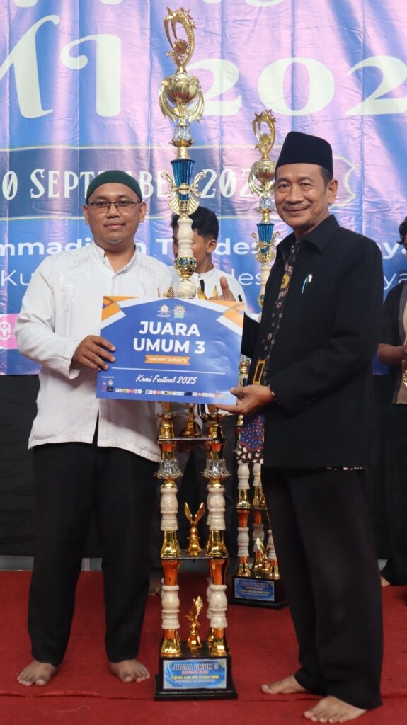 SMP Ar-Rohmah Putra Raih Juara Umum KAMI Festival 2025 10 SMP Ar-Rohmah Putra Raih Juara Umum KAMI Festival 2025