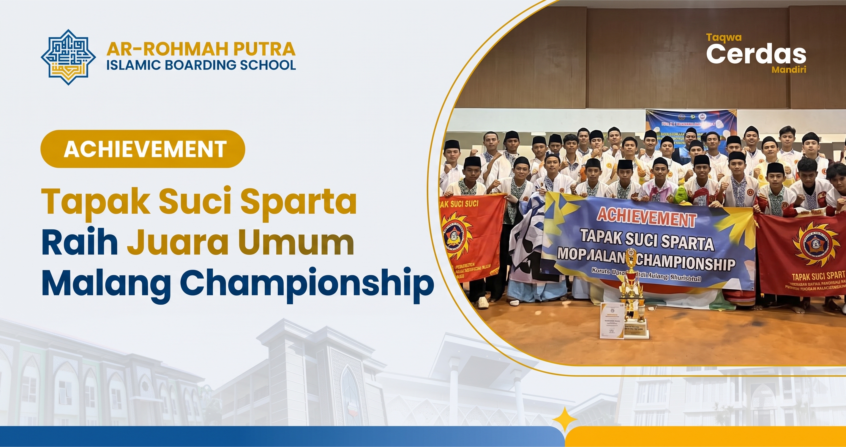 Tapak Suci Sparta Juara Umum Malang Championship 6 kontingen SMP Ar-Rohmah Putra bersama trofi dan medali prestasi