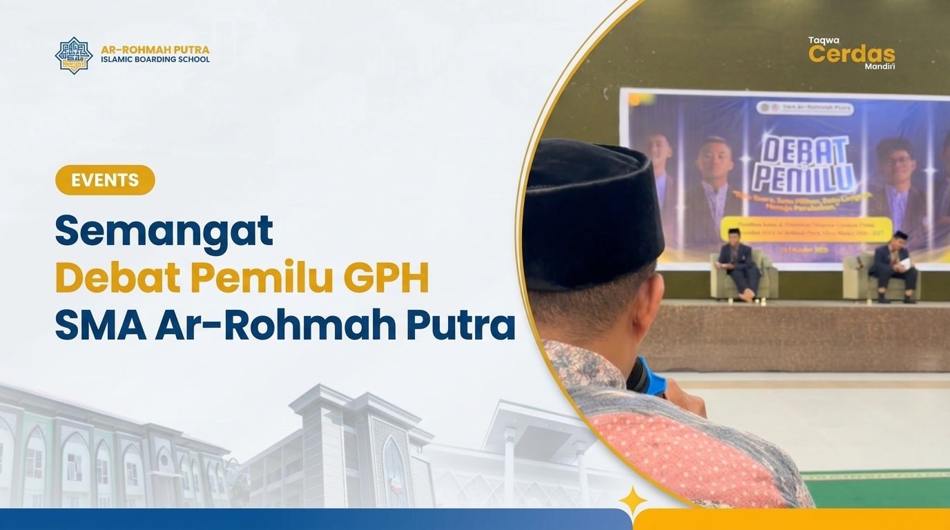 Debat pemilu GPH SMA Ar-Rohmah Putra di panggung aula pesantren Malang